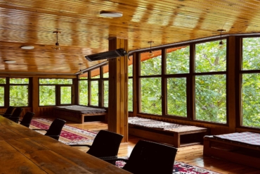 Café and lounge